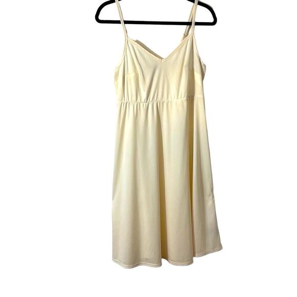 Torrid semi-sheer floral print dress w separate slip smocking detail 0 ( L) - Picture 4 of 16